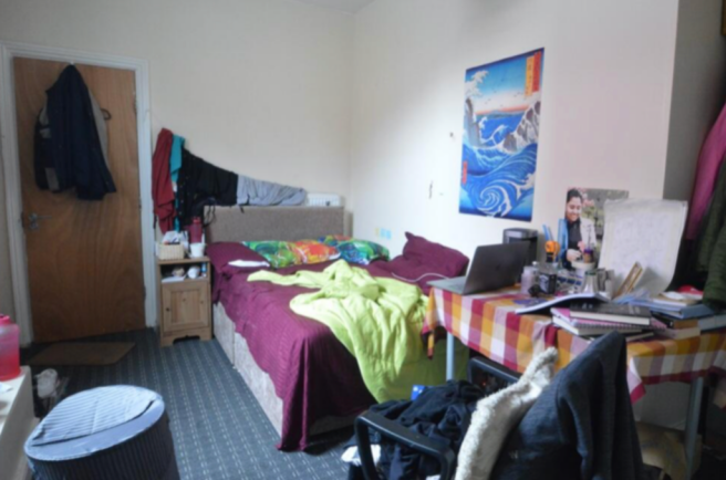 6 bed Semi-Detached to rent Image 6