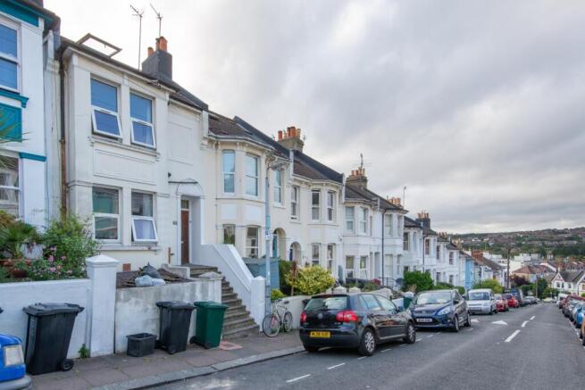 97 Bonchurch Road FoH (2)