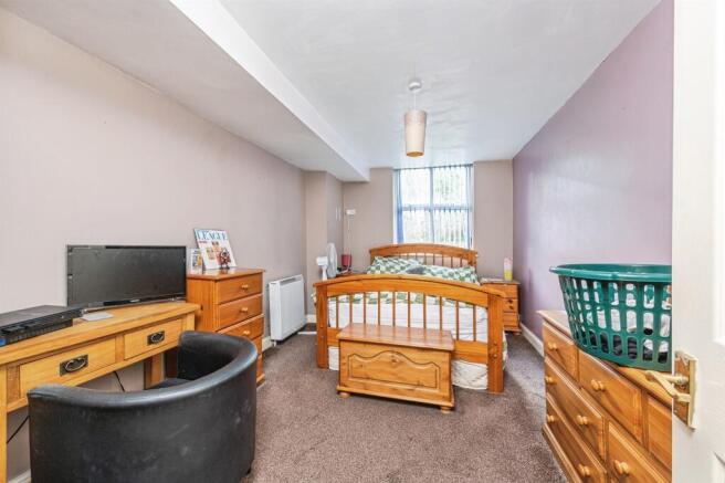 1 bed Apartment for sale Image 5