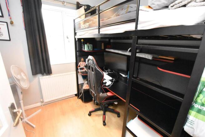 3 bed Semi-Detached for sale Image 10