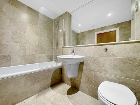 1 bed Apartment to rent Image 5