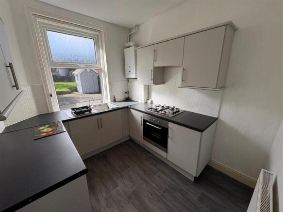 2 bed Semi-Detached for sale Image 6