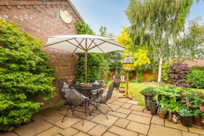 2 Lawson Court, Dunholme, LN2 3UQ-12.jpg
