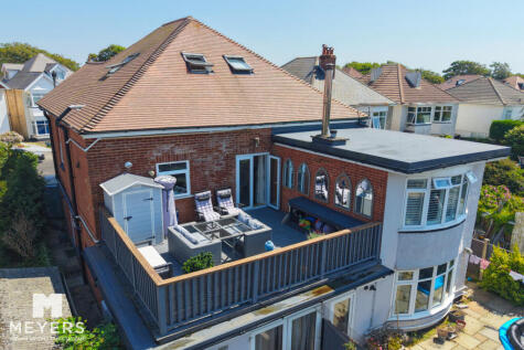 Stourcliffe Avenue, Bournemouth, BH6 3