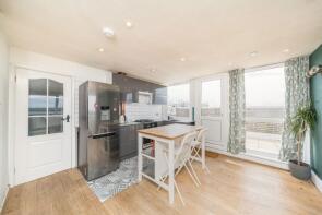25, Fordyce House, Colson Way, London SW16 1SF