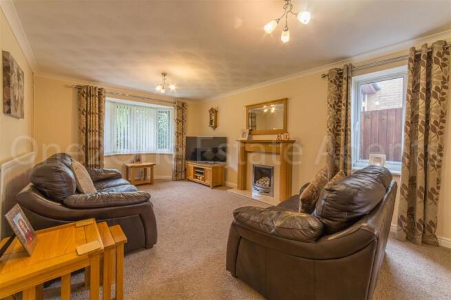 65 Oaklands View-15.jpg