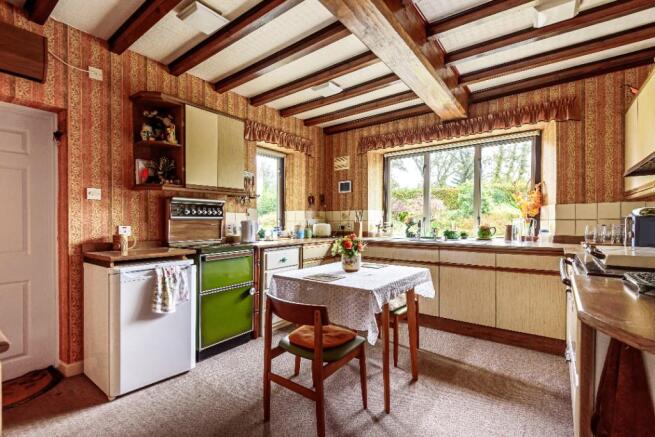 Kitchen/B'fast room