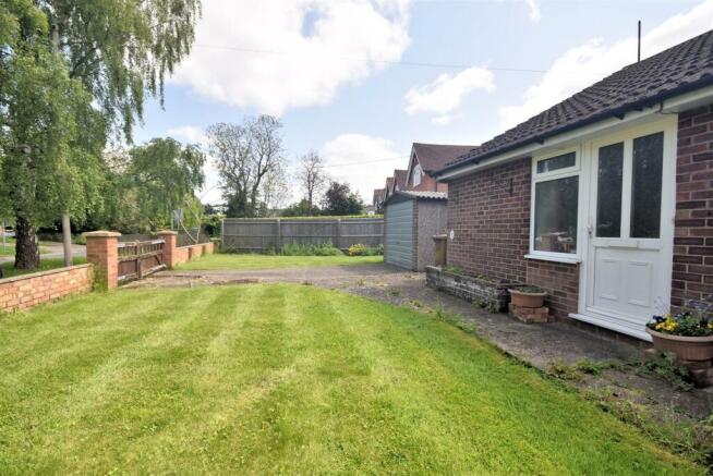 NEW Front garden.jpg