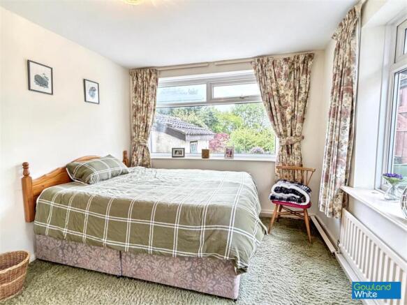 4 bed Semi-Detached for sale Image 10