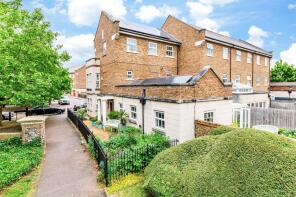 1, Eleanor Walk, Greenhithe DA9 9FZ
