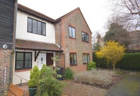 8, Storrington Close, Chichester PO19 3QB