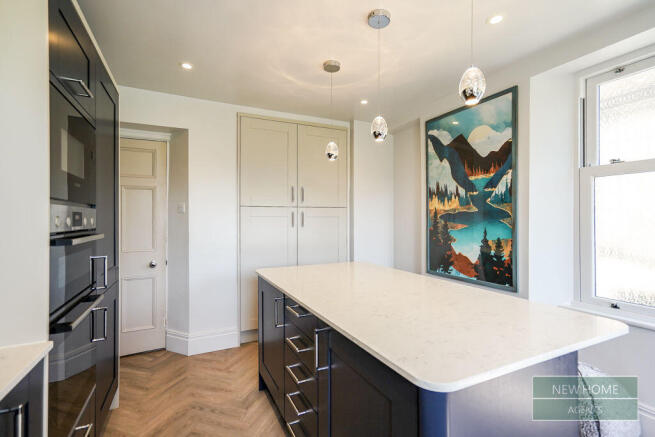 4 bed Terraced for sale Image 5
