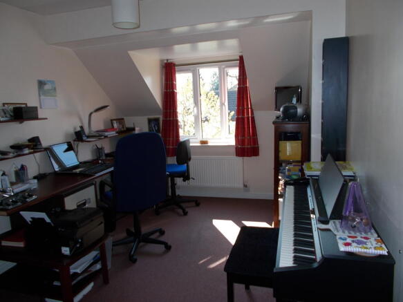 Photo 8