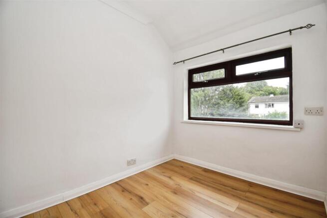 2 bed Semi-Detached for sale Image 11