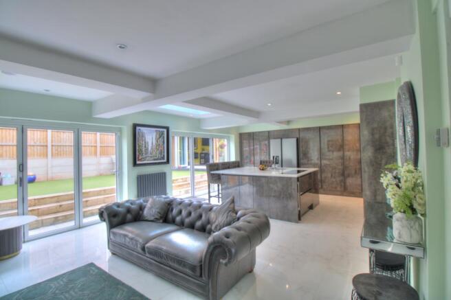 Kitchen Family Room