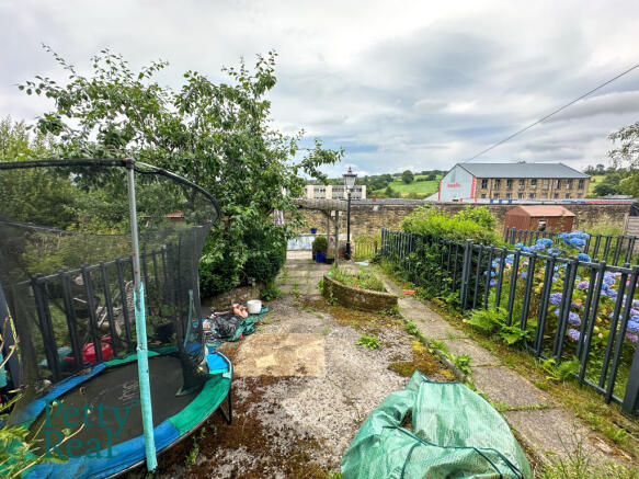 2 bed Terraced for sale Image 7