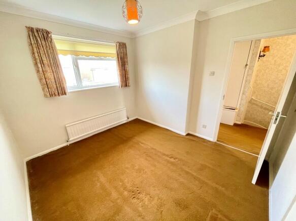 8 Seaview Gardens...