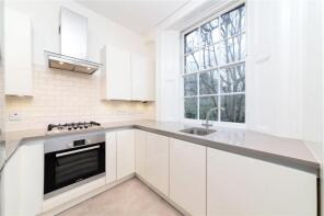 Flat 6, 33 35, Myddelton Square, London EC1R 1YB