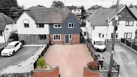 Oakamoor Road, Cheadle, ST10