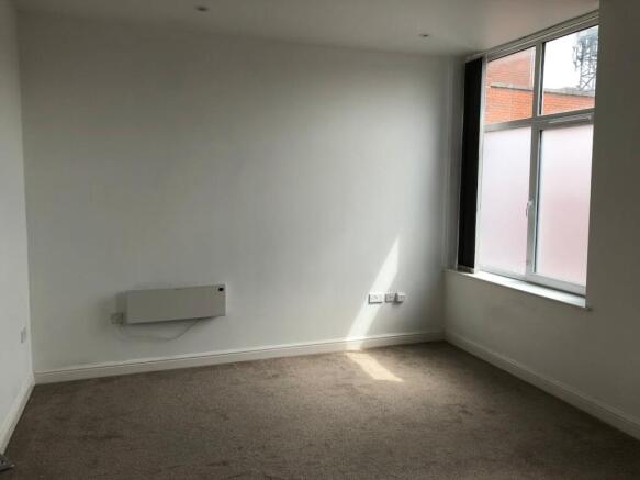 1 bed Flat to rent Image 10