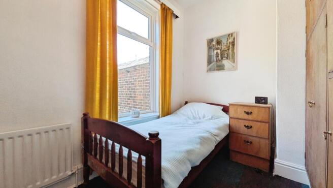 3 bed Terraced for sale Image 10