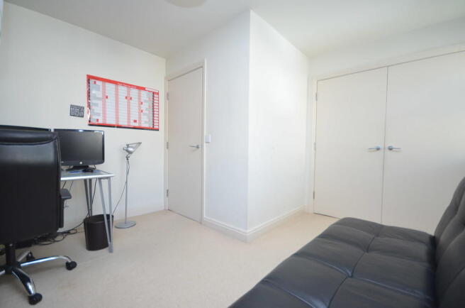 BEDROOM 2