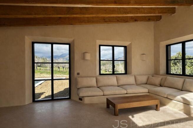 Exclusive newly built finca with outstanding design near Campanet