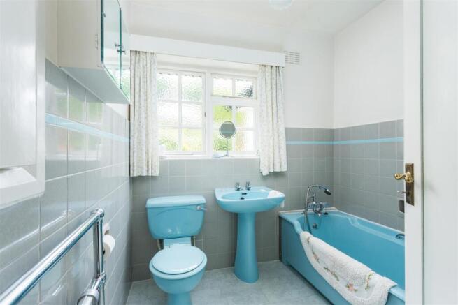 2 bed Detached Bungalow for sale Image 12