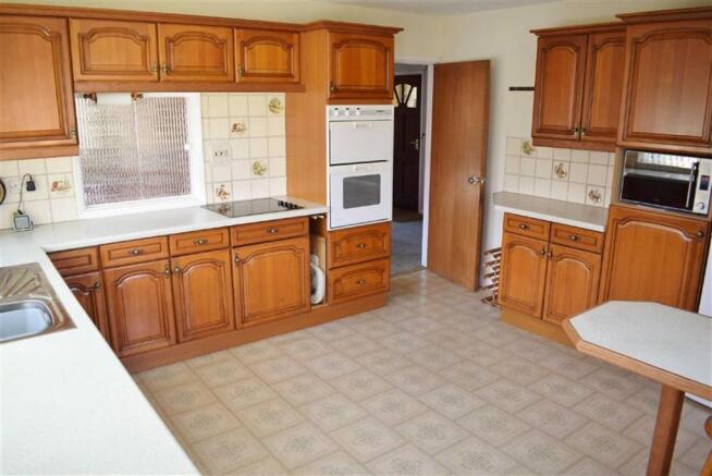 Kitchen / Breakfast Room