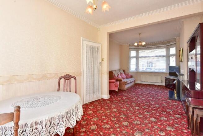 THROUGH LOUNGE