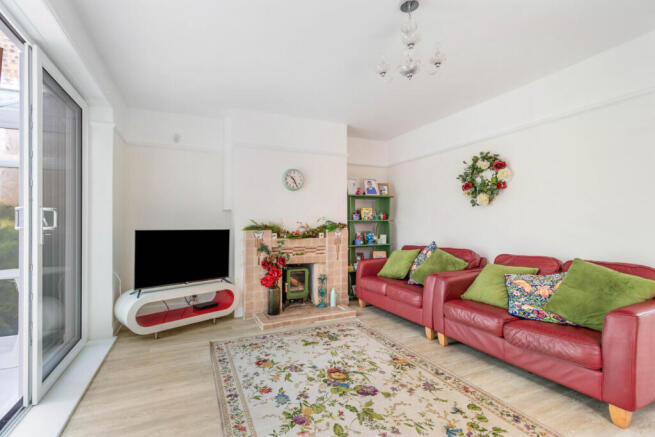 Alexander Drive, Timperley, Altrincham, Greater Manchester, WA15 photo 4