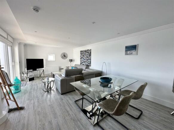 Living Room: