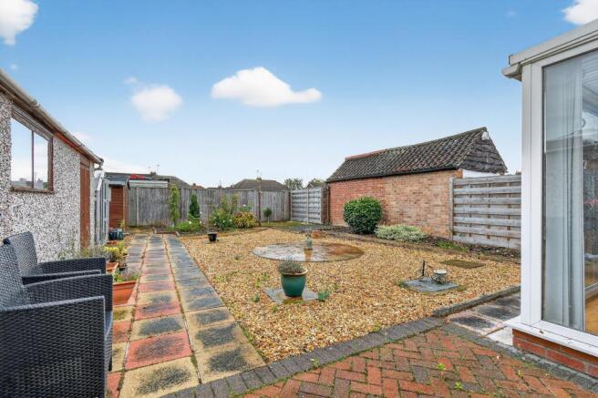 2 bed Detached Bungalow for sale Image 10
