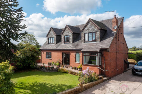 Barnfields Bungalow Barnfields Lane, Kingsley, Stoke-on-trent, ST10 2DG