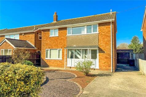 High Ridge Crescent, New Milton, Hampshire, BH25