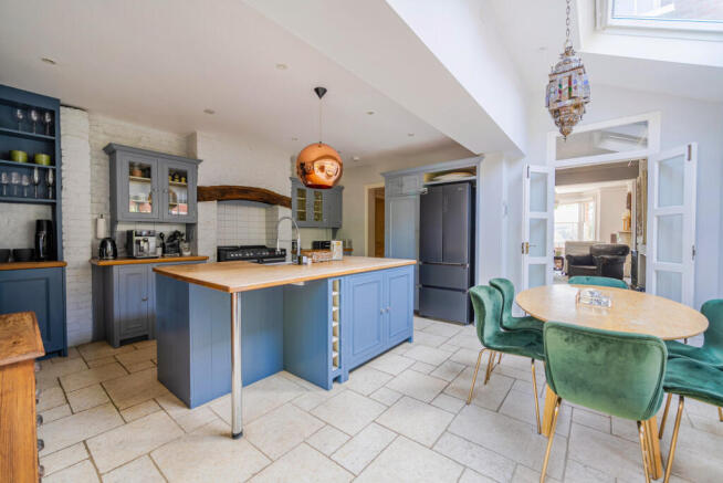 Kitchen/Breakfast