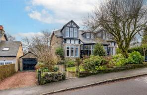 27, South Erskine Park, Bearsden G61 4NA