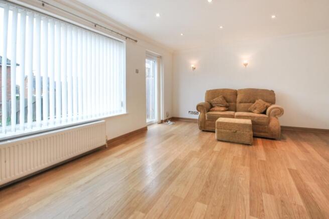 Living Room/Dining R