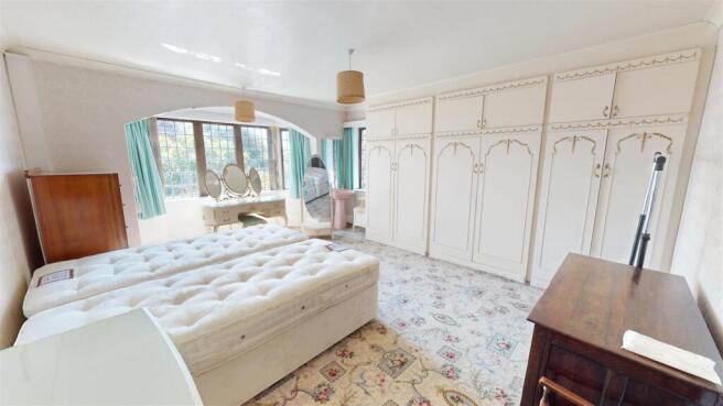 3 bed Detached for sale Image 11