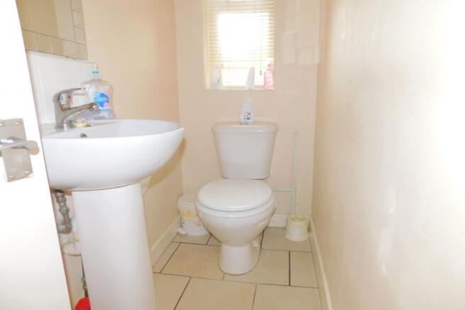 Cloakroom / WC