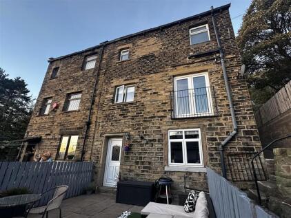 Almondbury Bank Almondbury, Huddersfield, HD5 8EL
