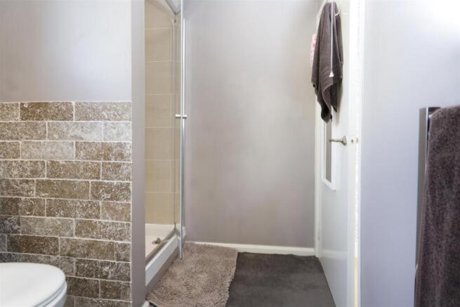 ensuite3.jpg