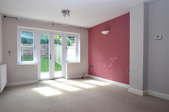 Lounge/Dining Room
