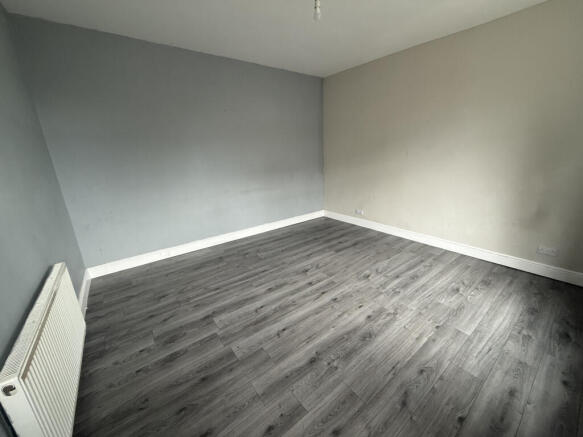 2 bed Terraced to rent Image 10