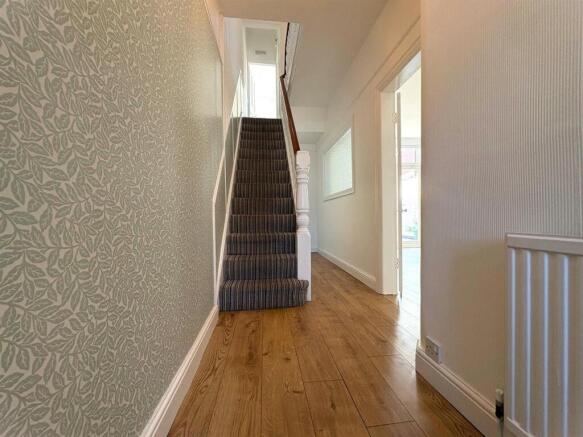 3 bed Terraced for sale Image 4