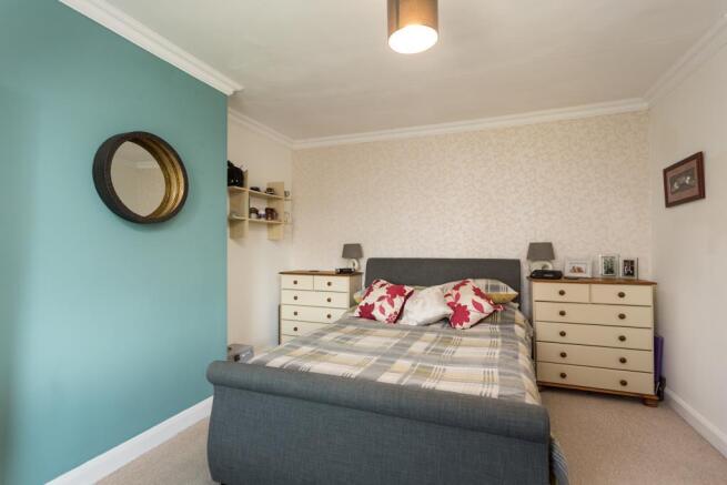 5 Allanfield Grove-13_LowRes.jpg