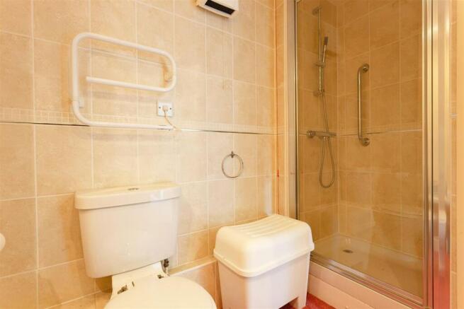 Bathroom - shower .jpg