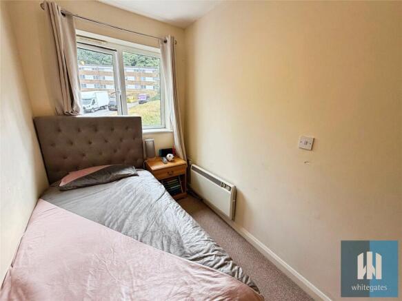 2 bed Apartment for sale Image 9