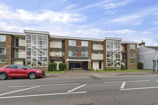 1 bedroom Apartment To Rent