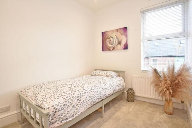 2 bed Terraced for sale Image 6